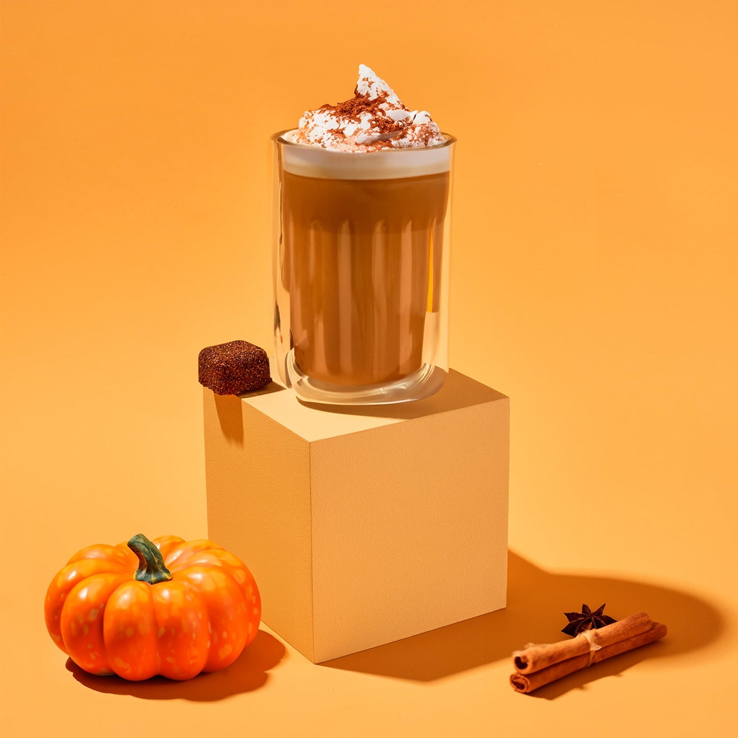 https://www.myteadrop.com/cdn/shop/files/tea-pumpkin-spice-32937158574127.jpg?v=1692227568&width=1445